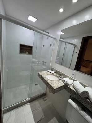 Economy-Doppelzimmer, Nichtraucher | Badezimmer