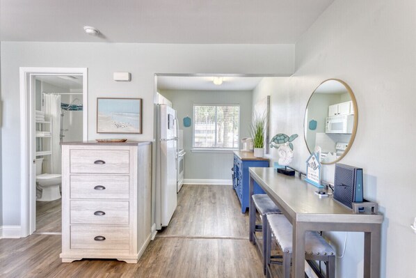 Fridge, microwave, oven, stovetop - Coastal Haven Condo | Beachside Efficiency in Gated Community|Military Welcome! (Biloxi)