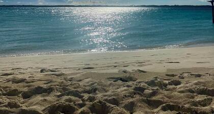 Luxury Exuma 2bdrm Apartment #1 - Beach access