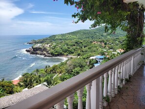 Huis, 5 slaapkamers, uitzicht op zee | Uitzicht vanaf balkon