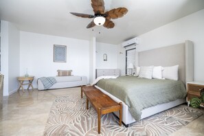 1 slaapkamer, een bureau, reisbedje, gratis wifi