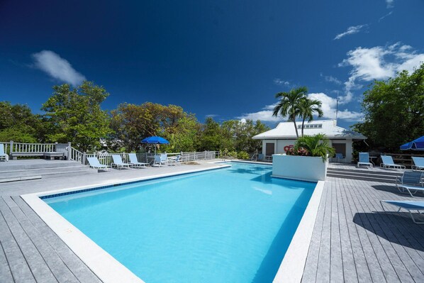 Pool - NEW! 5 mins to Magen's Bay and Restaurants! (St Thomas)
