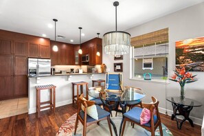 Dining - Halii Kai HLI-19G by KBM (Waikoloa)