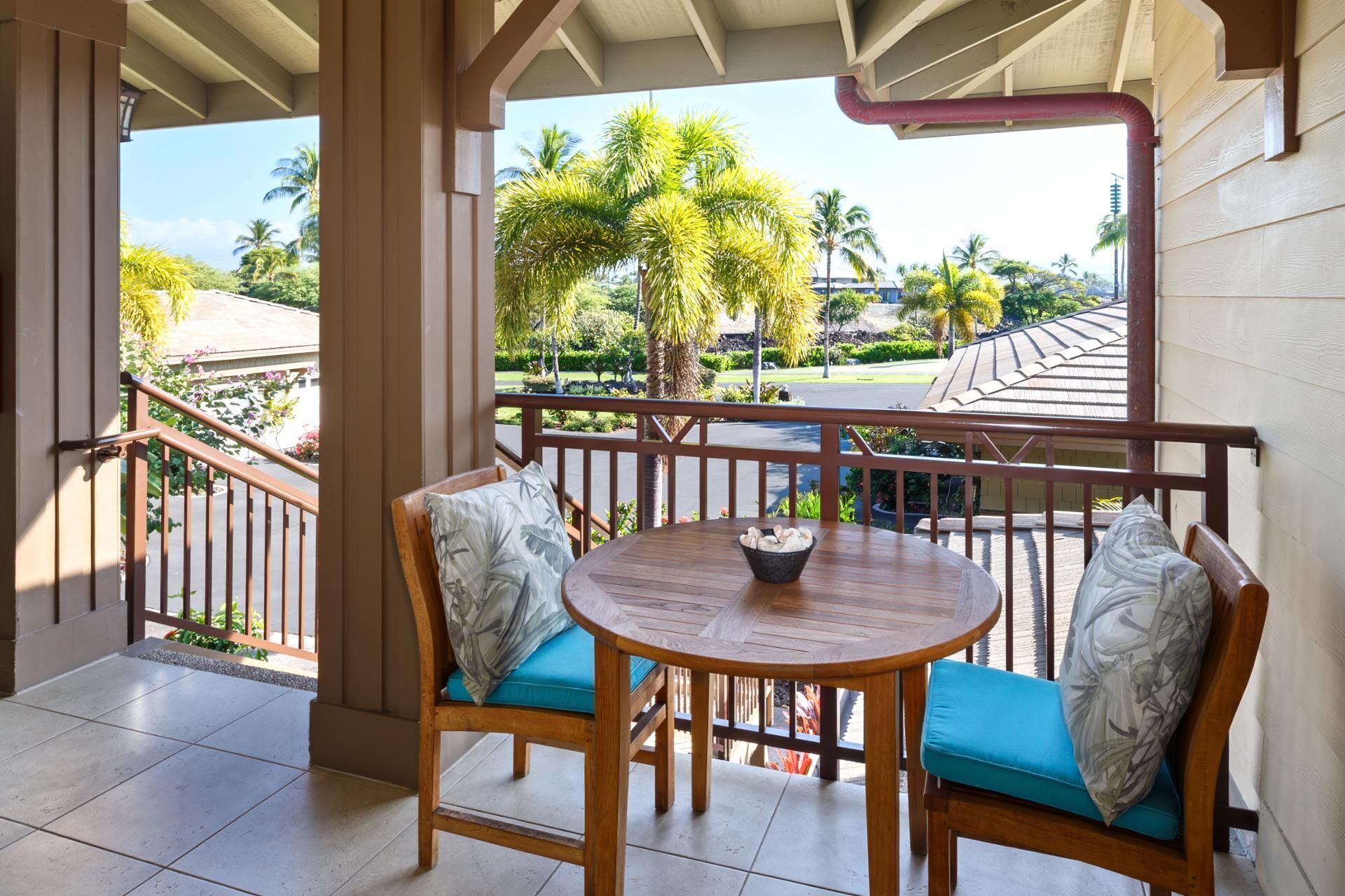 Condo (Multiple Bedrooms) | Front of property