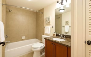 Condo (3 Bedrooms) | Bathroom
