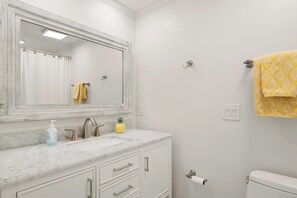 シャワー、タオル