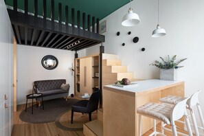 Interior - Emerald - Viale Tunisia (Milano)