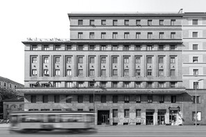 Exterior - Emerald - Viale Tunisia (Milano)