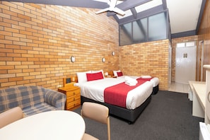 Superior Apartment - All Travellers Motor inn (Coonabarabran)