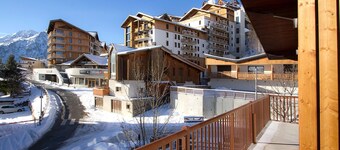 Ski aux pieds + vues imprenables | T5 + cabine