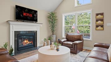 Smart-tv, een open haard en videospelletjes