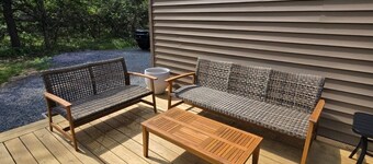 Spacious New Pocono Chalet, Game Room, Fireplace, BBQ, Open Main Floor! 