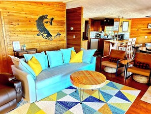 Smart-tv, een dvd-speler en boeken