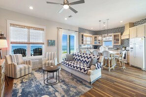 Smart TV - Oak Rest Barn, is a custom built gulf front home w/pool, pet friendly, $250 credit for beach gear! (Port Saint Joe)