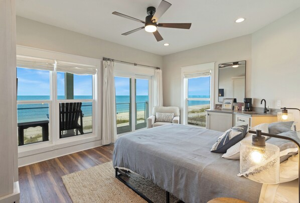 3 bedrooms, iron/ironing board, free WiFi, bed sheets - Oak Rest Barn, is a custom built gulf front home w/pool, pet friendly, $250 credit for beach gear! (Port Saint Joe)