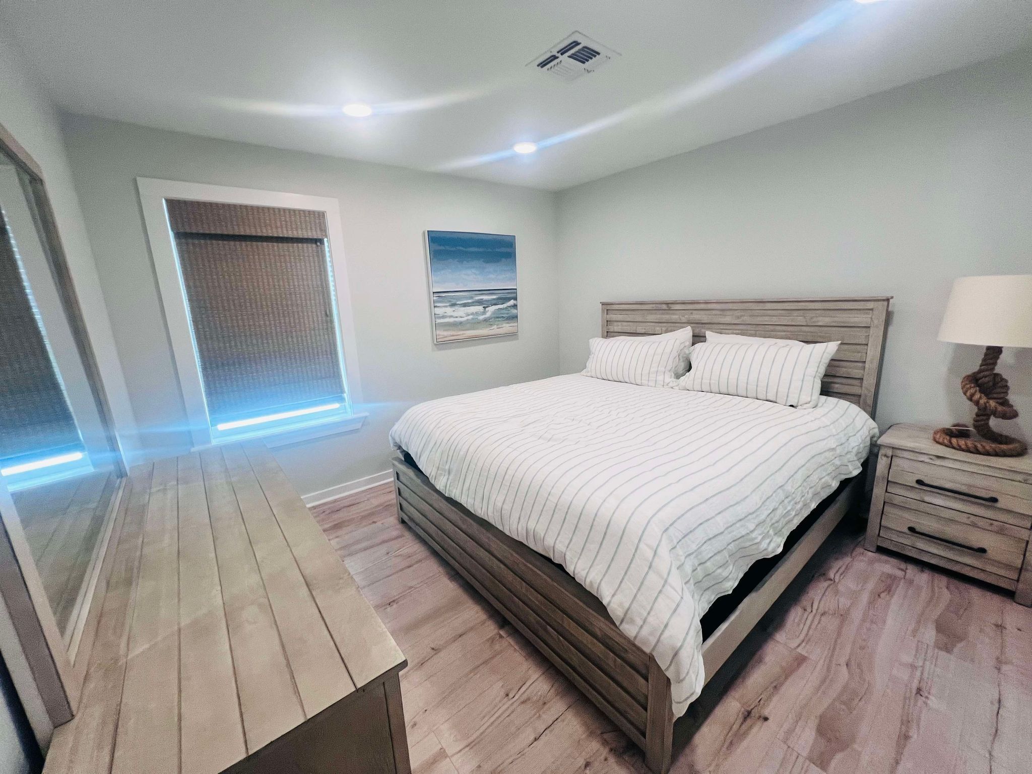 3 bedrooms, bed sheets