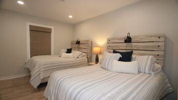 3 bedrooms, bed sheets