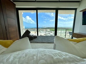 3 bedrooms, iron/ironing board, travel crib, WiFi