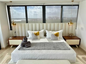3 bedrooms, iron/ironing board, travel cot, WiFi
