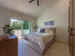 2 chambres, fer et planche à repasser, lit parapluie, Wi-Fi gratuit