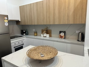 Fridge, microwave, oven, stovetop - HolidayRento 2BR Beachfront Building Bondi Beach (Bondi Beach)