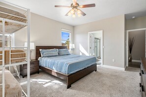 4 bedrooms, iron/ironing board, free WiFi, bed sheets