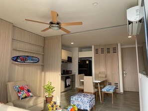 Smart-TV, Tischtennisplatte