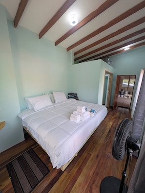 9 Schlafzimmer, Zimmersafe, kostenloses WLAN, Bettwäsche