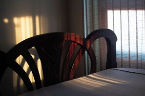 3 soverom, strykejern/-brett, wi-fi og sengetøy