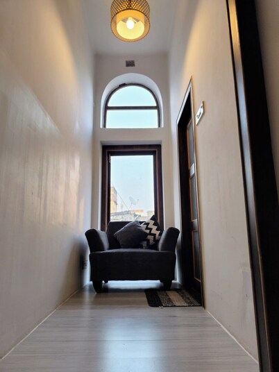 3 Cozy Apartment Units in Central Calcutta equipped with all modern amenities