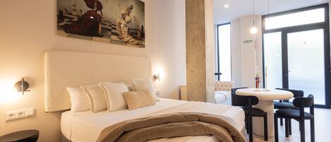 Bügeleisen/Bügelbrett, kostenloses WLAN, Bettwäsche