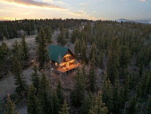 Exterior - Horseshoe Hideaway with Sunset Views (Jefferson)