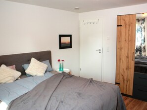 1 quarto, Wi-Fi de cortesia, roupa de cama