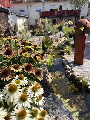 Property grounds - Apartment 'Hermann' with Shared Garden and Wi-Fi (Gedern)