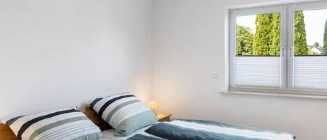 1 dormitori, planxa i posts de planxar, wifi gratuïta i roba de llit