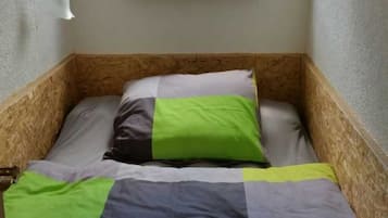 2 bedrooms, bed sheets