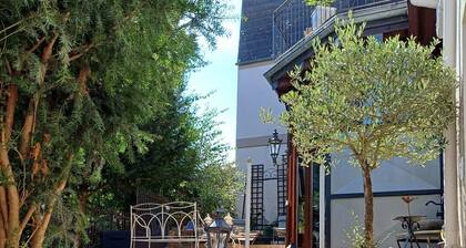 Ferienwohnung 'Klosterblick' mit privater Terrasse, privatem Garten und Balkon