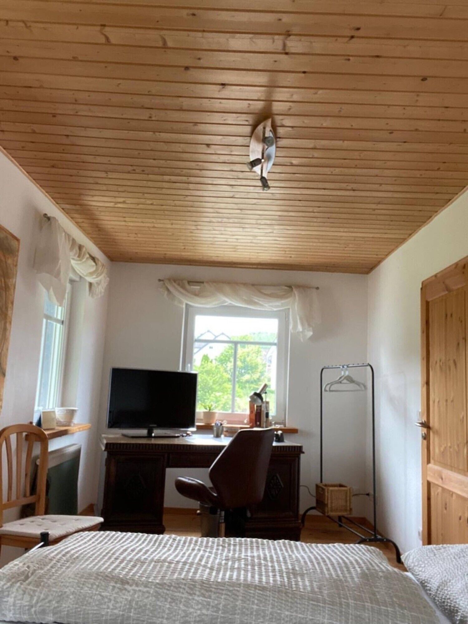 3 camere, una scrivania, ferro/asse da stiro, Wi-Fi gratuito