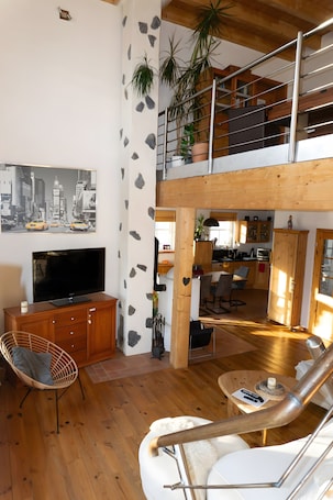Interior. Holiday Home 'Das Blaue Haus Am Rothaarsteig' with Private Terrace, Private Garden and Wi-Fi