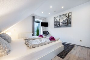 2 bedrooms, bed sheets