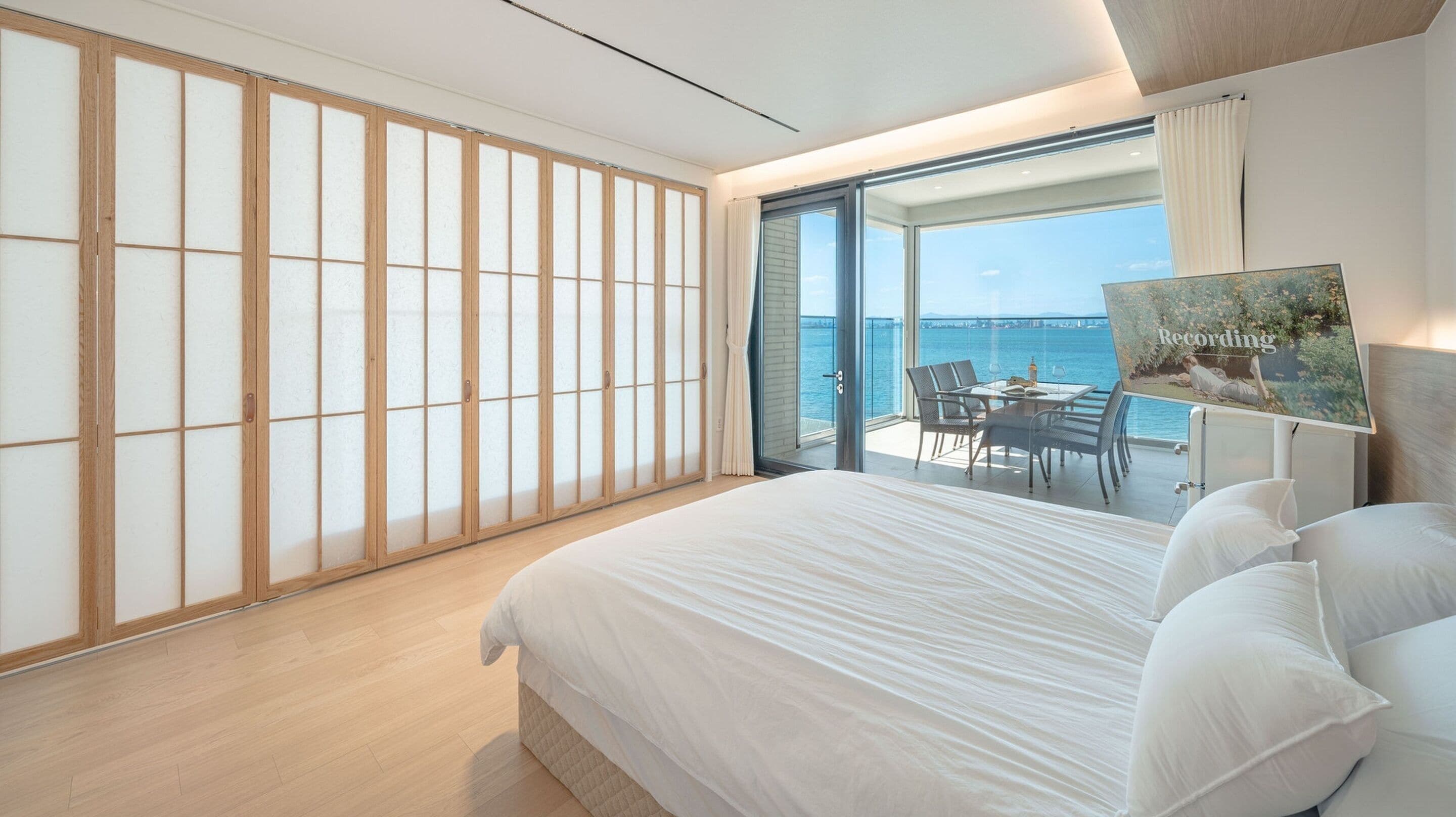 Basic Room, 2 Bedrooms (dokchae) | 2 bedrooms, free WiFi