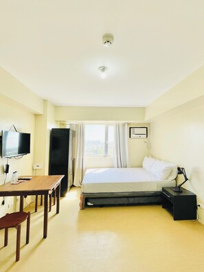 Deluxe Studio - Hubomoto Avida Suites (Iloilo)