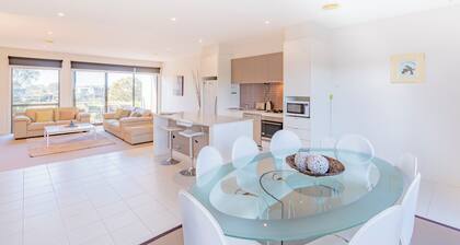 3 Bedroom Townhouse - Pool Access