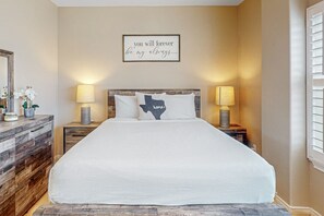 3 bedrooms, WiFi, bed sheets