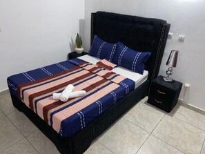 2 bedrooms, iron/ironing board, WiFi, bed sheets - 2Bed Abidjan Apartment- Relax, Explore & Unwind (Abidjan)
