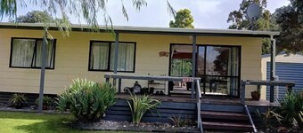 Hosts on the Coast Happy Days on the 7th