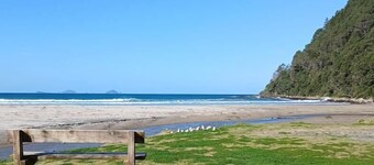 Hosts on the Coast Happy Days on the 7th