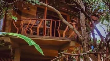Tree House | Soundproofing, free WiFi, bed sheets