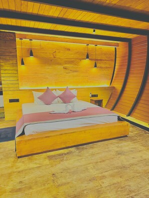 Soundproofing, free WiFi, bed sheets - Dudley Nature Resort  (Habarana)