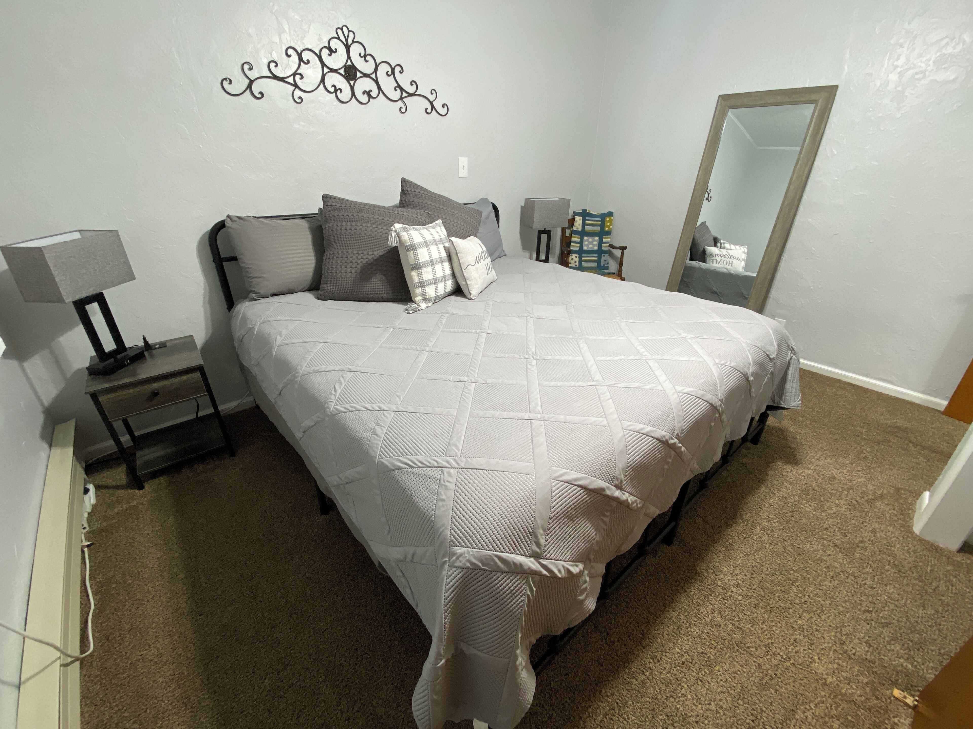 2 bedrooms, travel cot, free WiFi, bed sheets